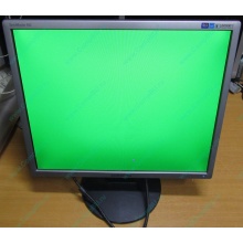 Монитор 19" Samsung SyncMaster 943N на экране малозаметные царапинки (Одинцово)